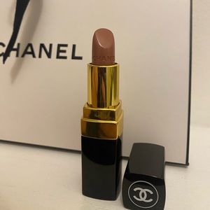 BRAND NEW CHANEL Rouge Coco lipstick in Adrienne